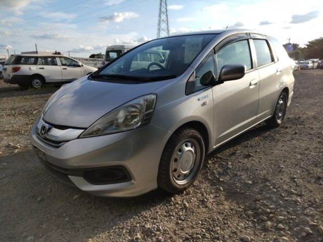 11478 Honda Fit shuttle GP2 2014 г. (LUM Tokyo Nyusatsu)